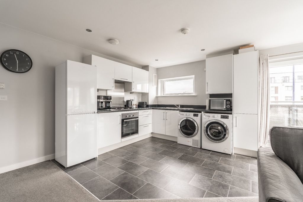 Property photo 2 of 15 5030452