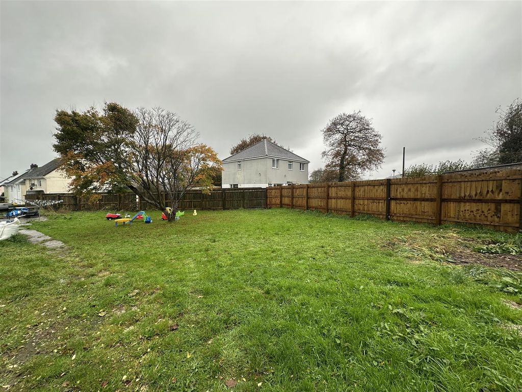 Property photo 3 of 6 20251114_110843909_Ios.Jpg