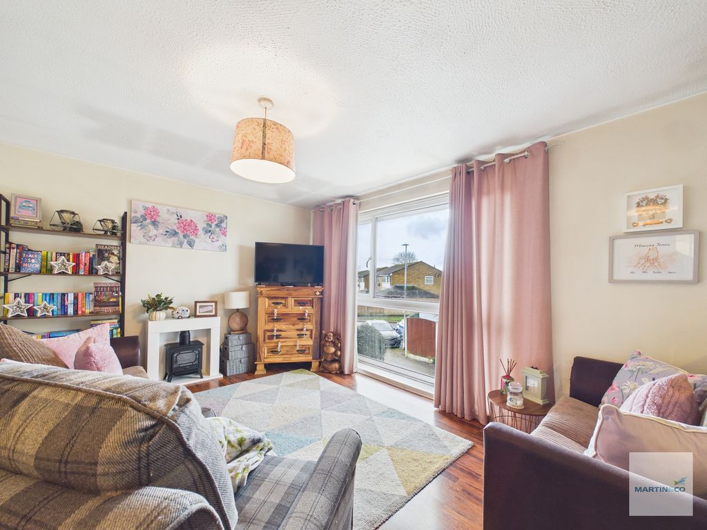 Property photo 2 of 10 Cam03394G0-Pr0444-Still011