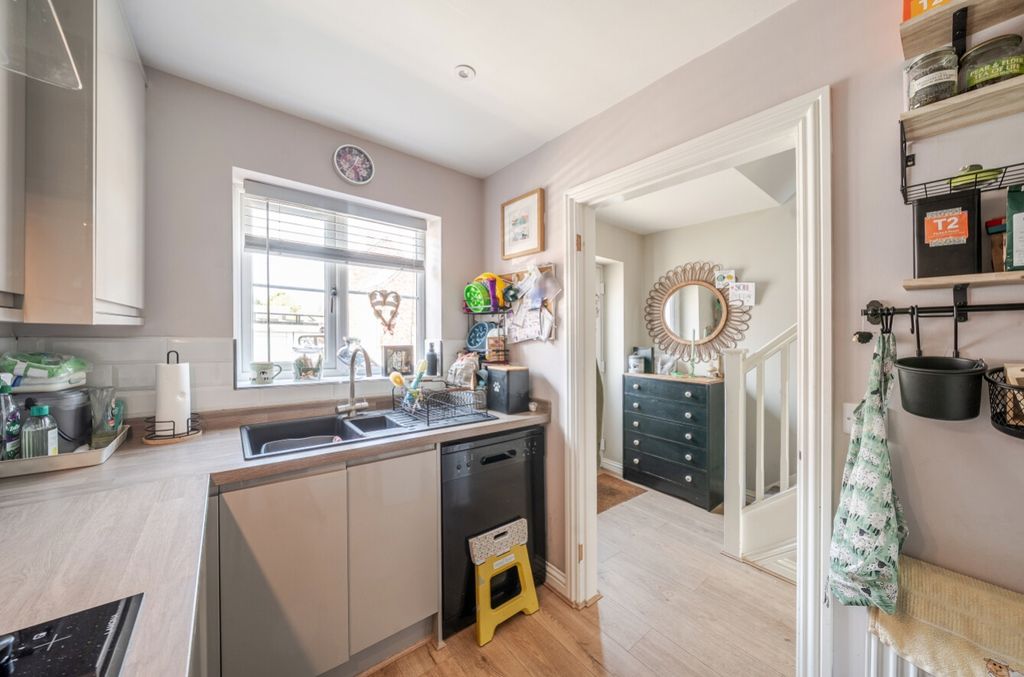 Property photo 3 of 21 1440773-13-69d8F4c044F14