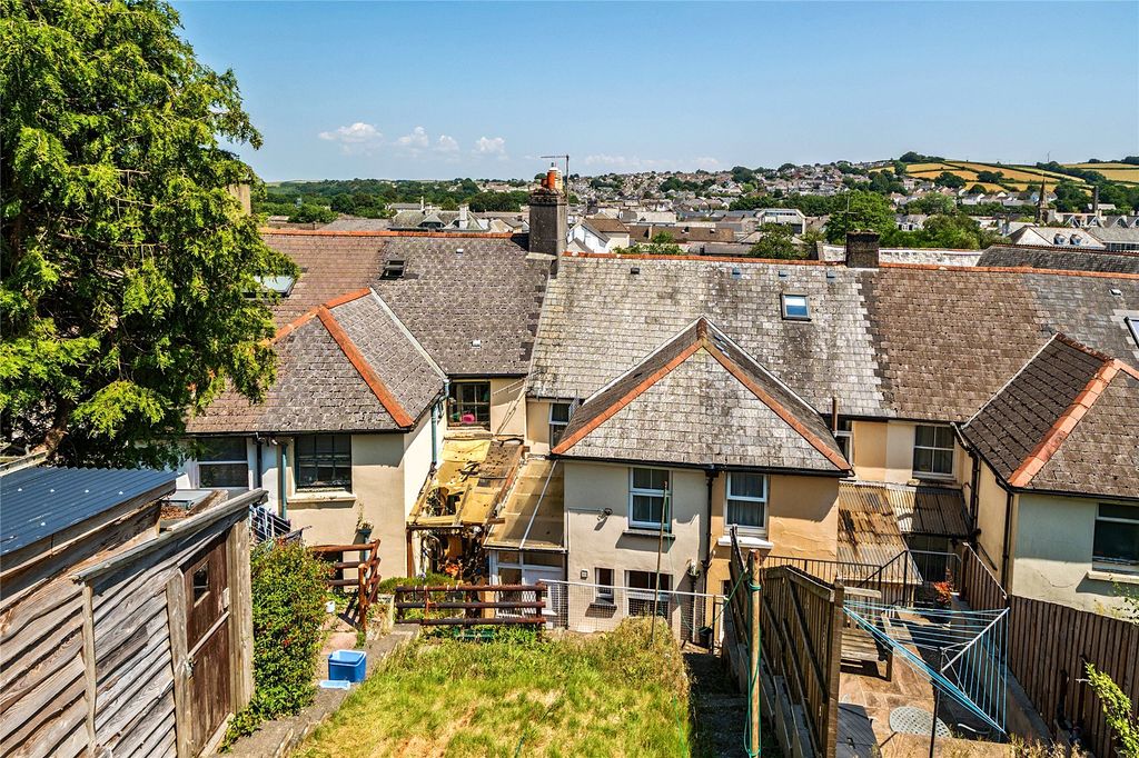 Property photo 2 of 16 2 - Picture No. 02