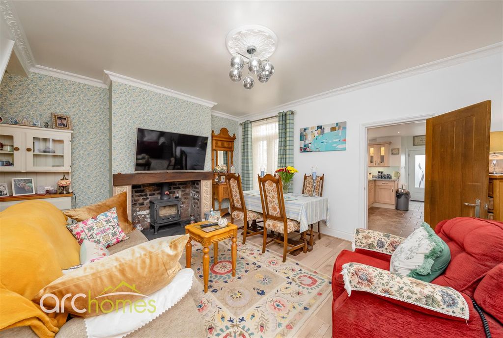 Property photo 2 of 33 Wigan350-6.Jpg