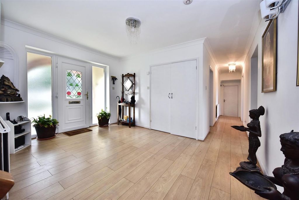 Property photo 3 of 22 Hallway