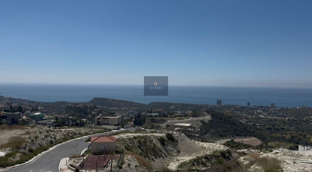 Property photo 1 of 1