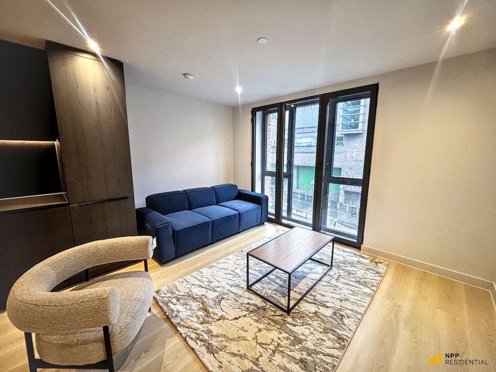 Property photo 2 of 18