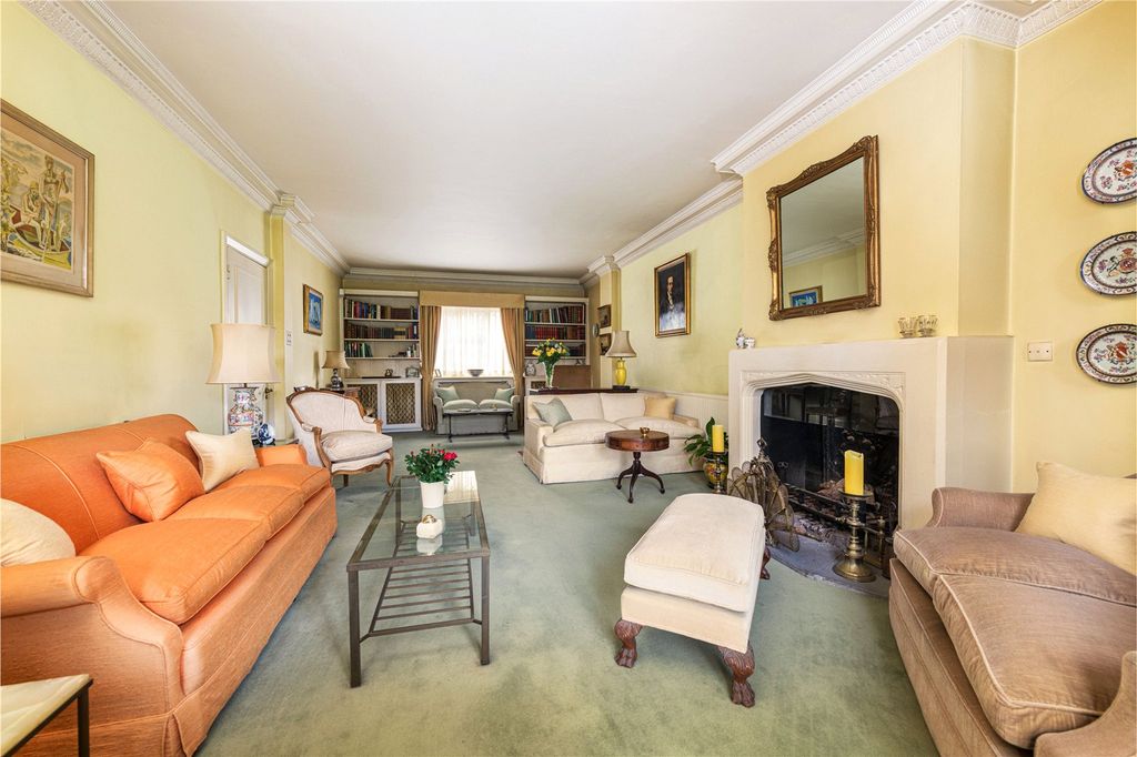 Property photo 3 of 21 Reception