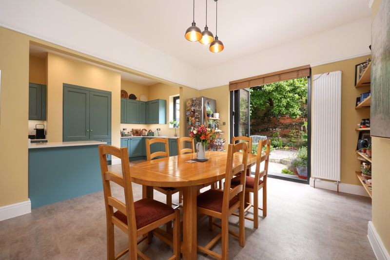 Property photo 3 of 29 Dining Area