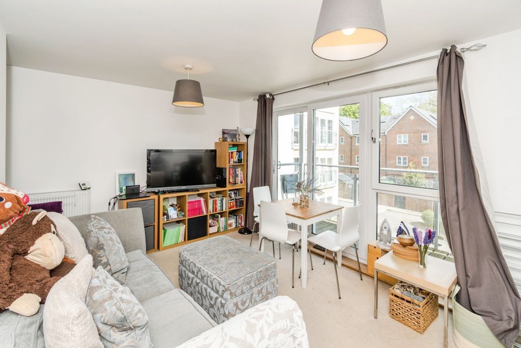 Property photo 2 of 9 Pbox-Img.Jpg