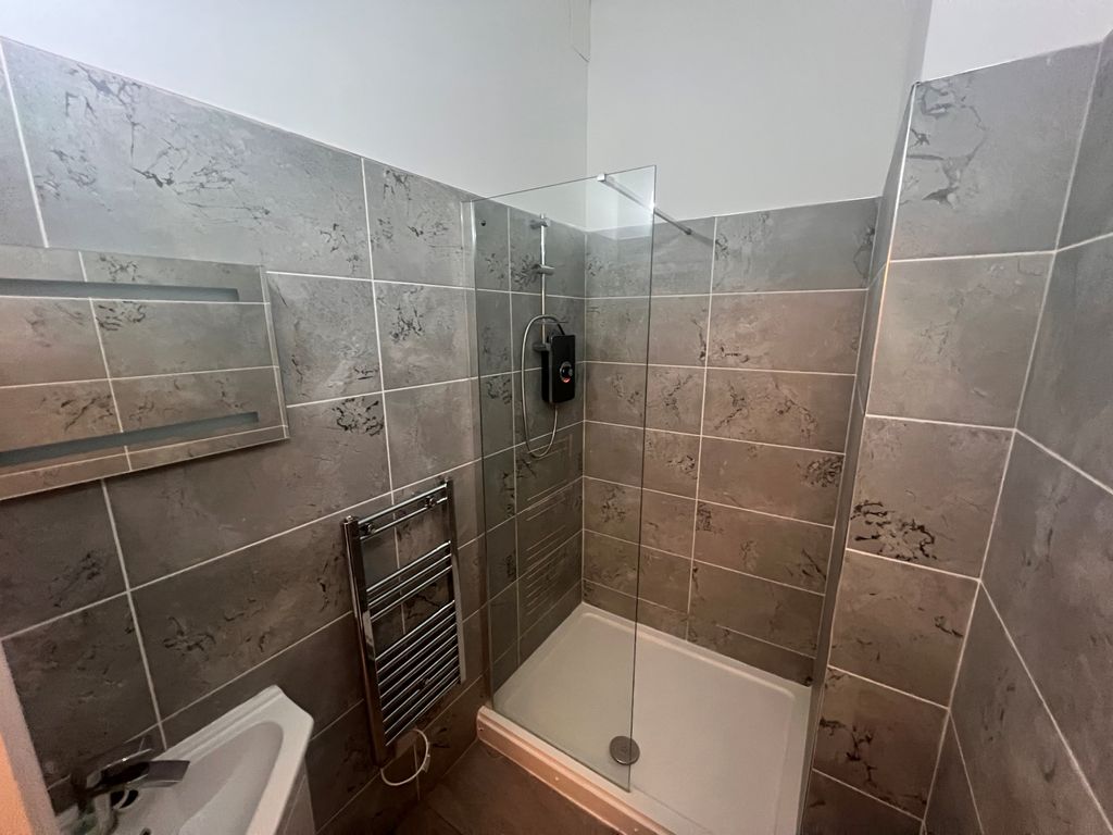 Property photo 3 of 3