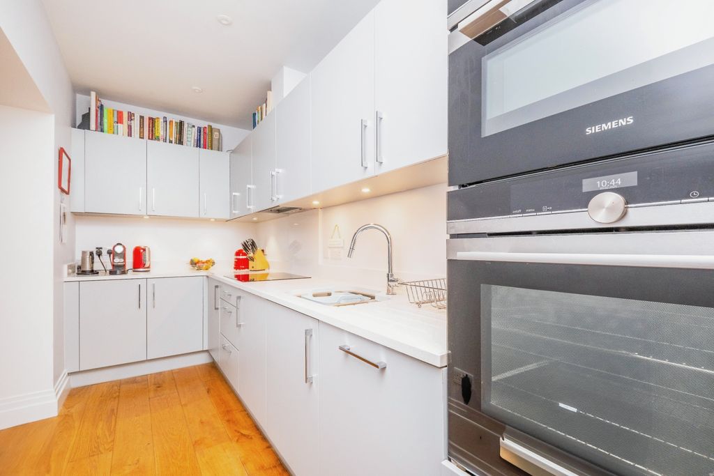 Property photo 3 of 16 Photography