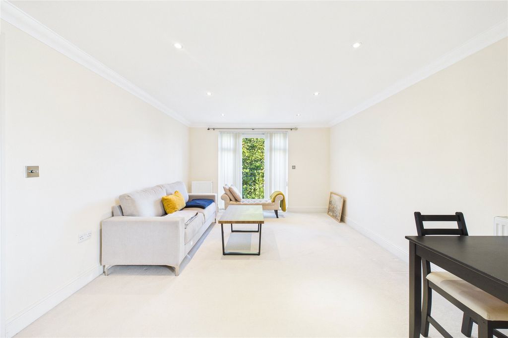 Property photo 2 of 11 Picture No. 08