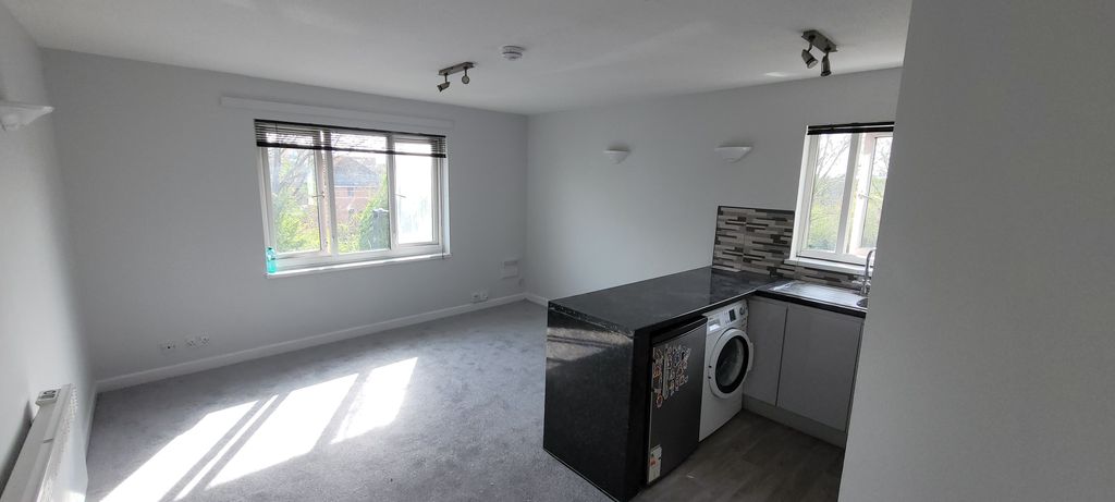 Property photo 2 of 5 10B9781F-B921-4c9B-8B7c-3dc3d8093E9c