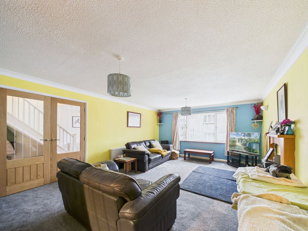 Property photo 3 of 22