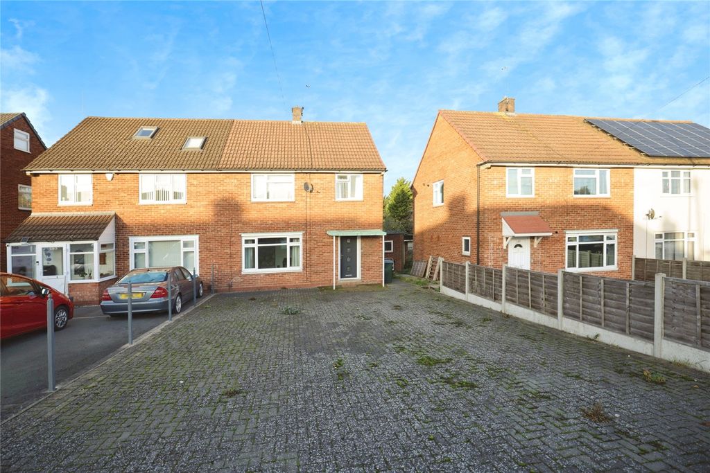 Property photo 1 of 17 Front