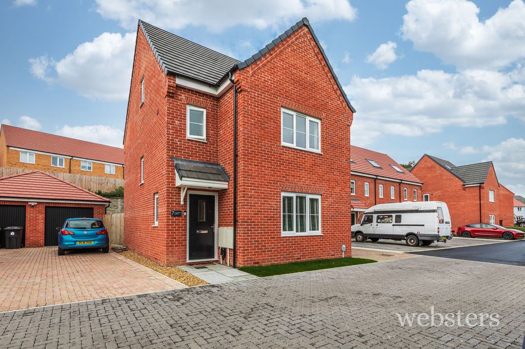 Property photo 1 of 23