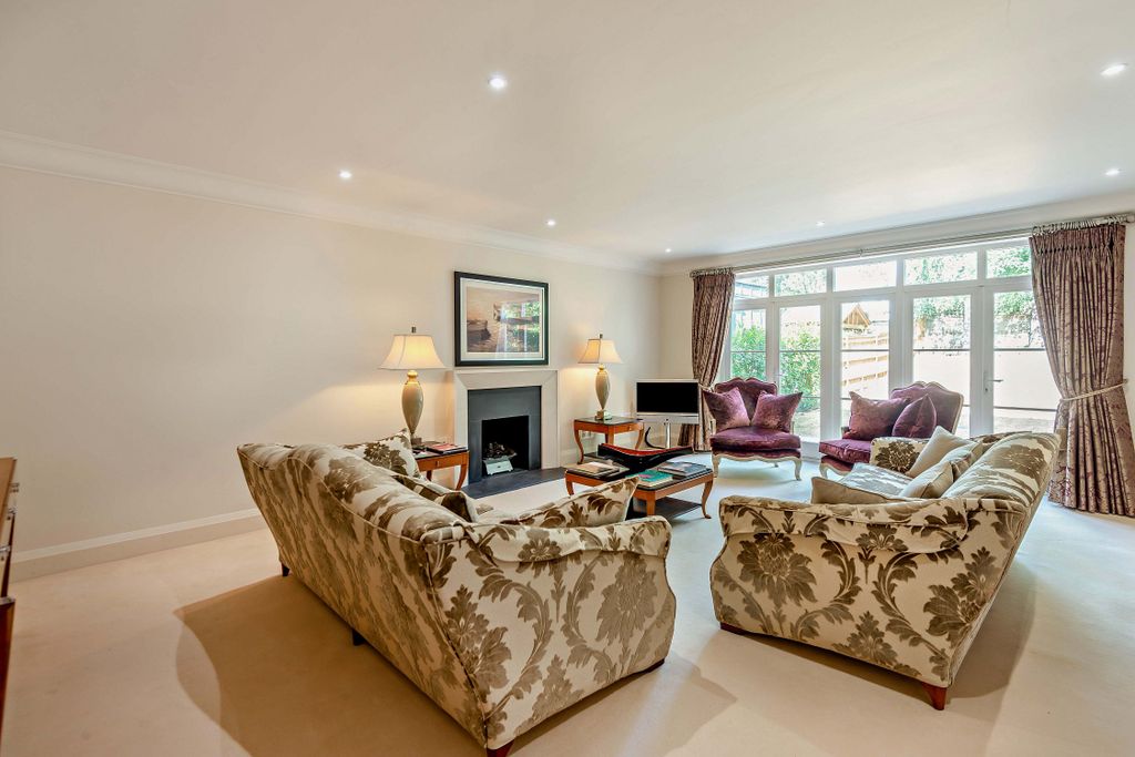 Property photo 2 of 29 Drawing Room
