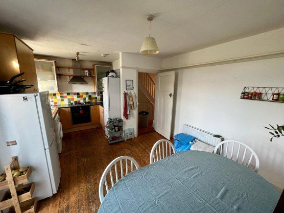 Property photo 3 of 13 F1597876-D5Bc-43E3-B7F7-32CE05201886.Jpeg