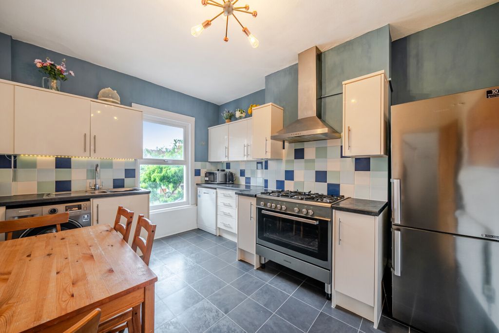 Property photo 2 of 17 1512554-4-1A043B7...
