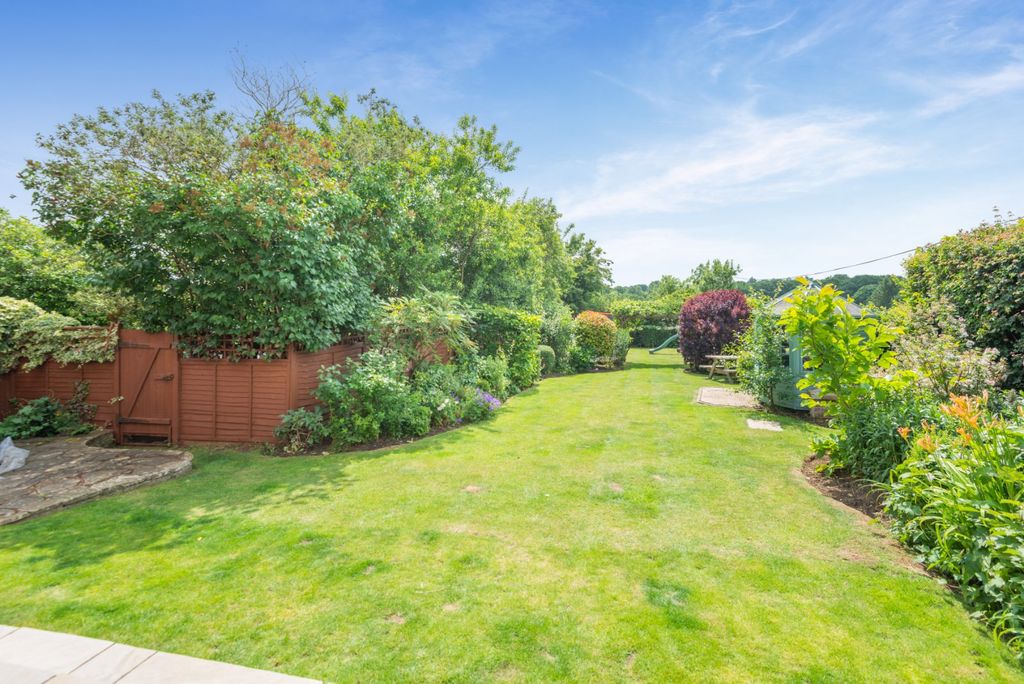Property photo 2 of 19 Picture No. 26