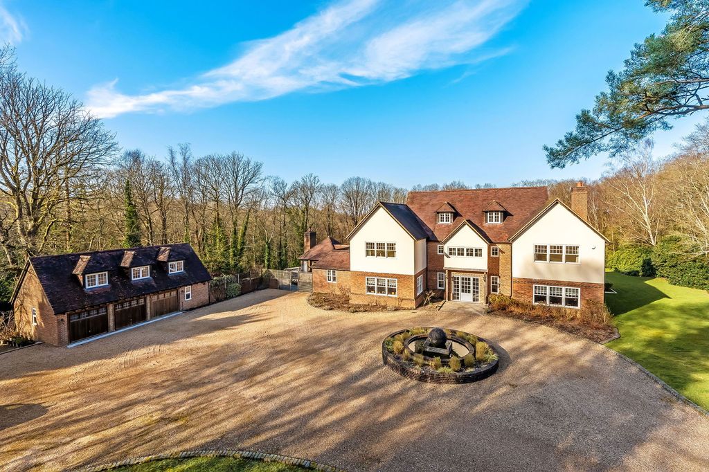 Property photo 1 of 67