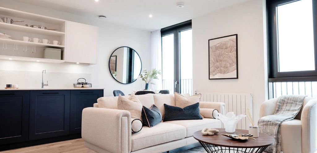 Property photo 3 of 37