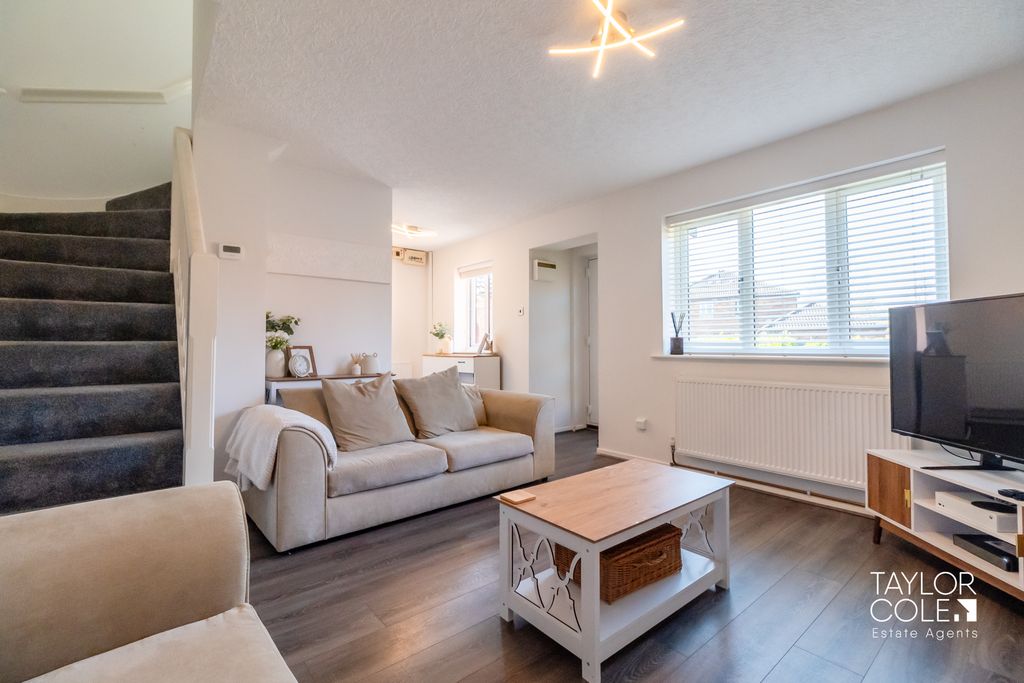 Property photo 3 of 19