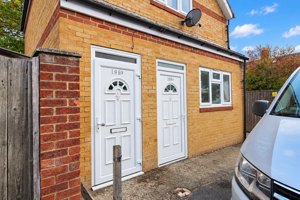 Property photo 2 of 22