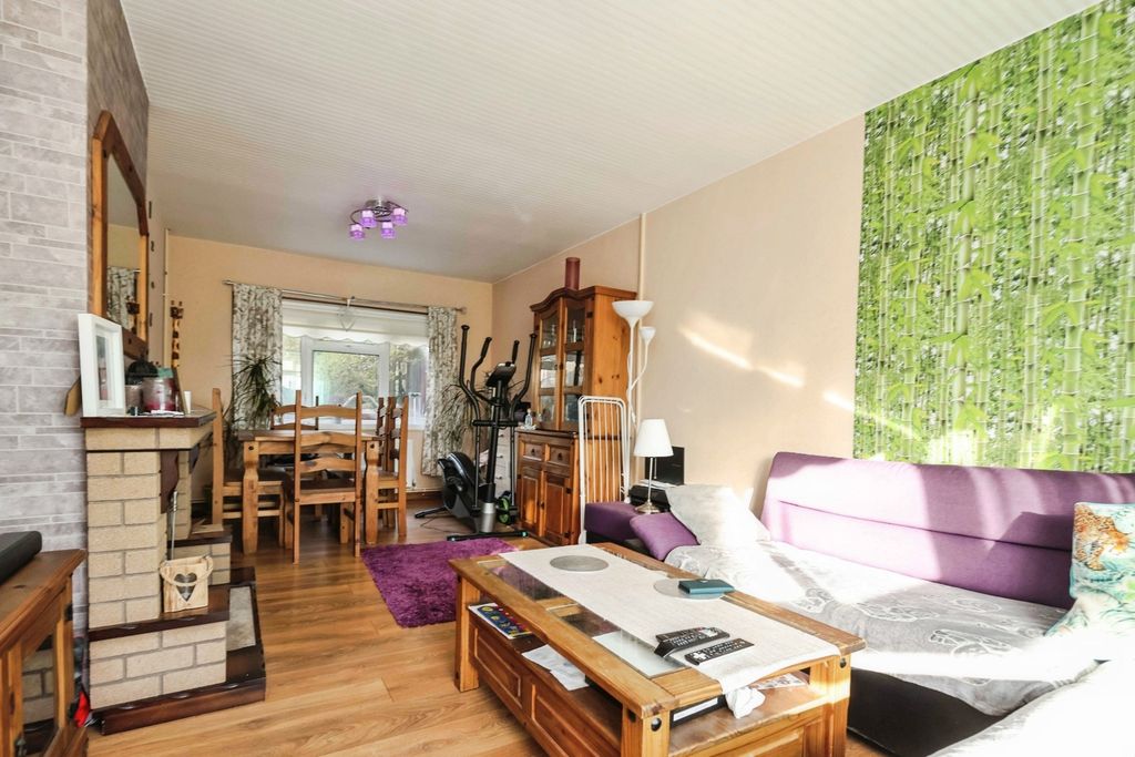 Property photo 3 of 19 Pbox-Img.Jpg