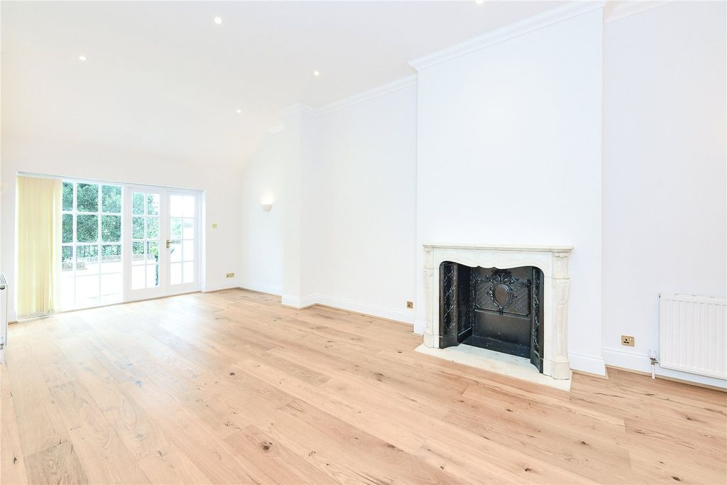 Property photo 2 of 12 Picture No. 03