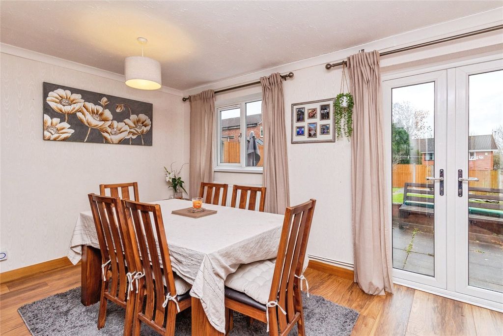 Property photo 3 of 28 Picture No. 31