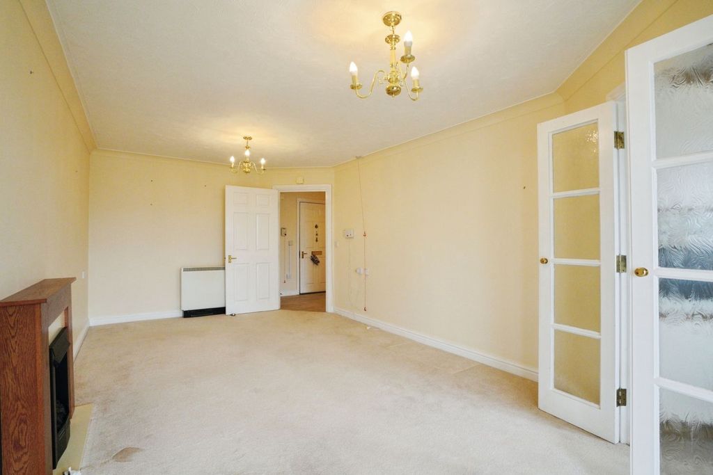 Property photo 3 of 18