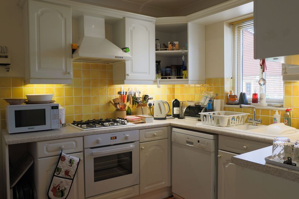 Property photo 3 of 11