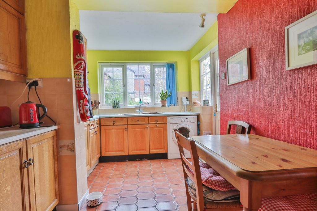 Property photo 2 of 19 1539496