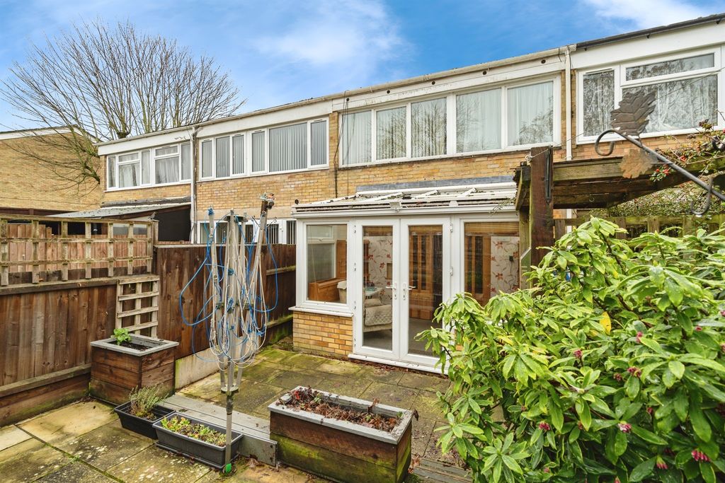 Property photo 2 of 19