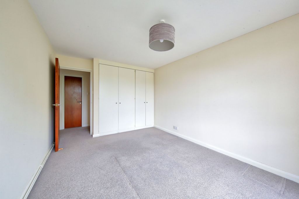 Property photo 3 of 7 Picture No. 17