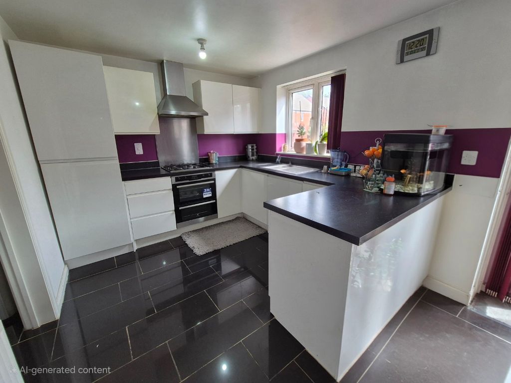 Property photo 2 of 11 4333503