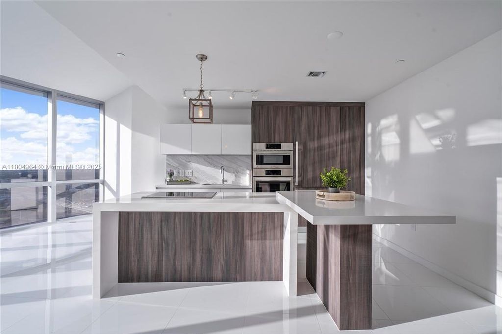 Property photo 2 of 45 <Alttext/>
