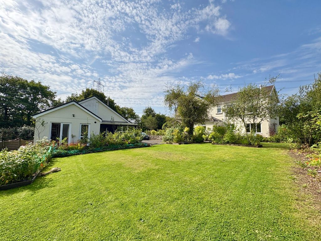 Property photo 1 of 47