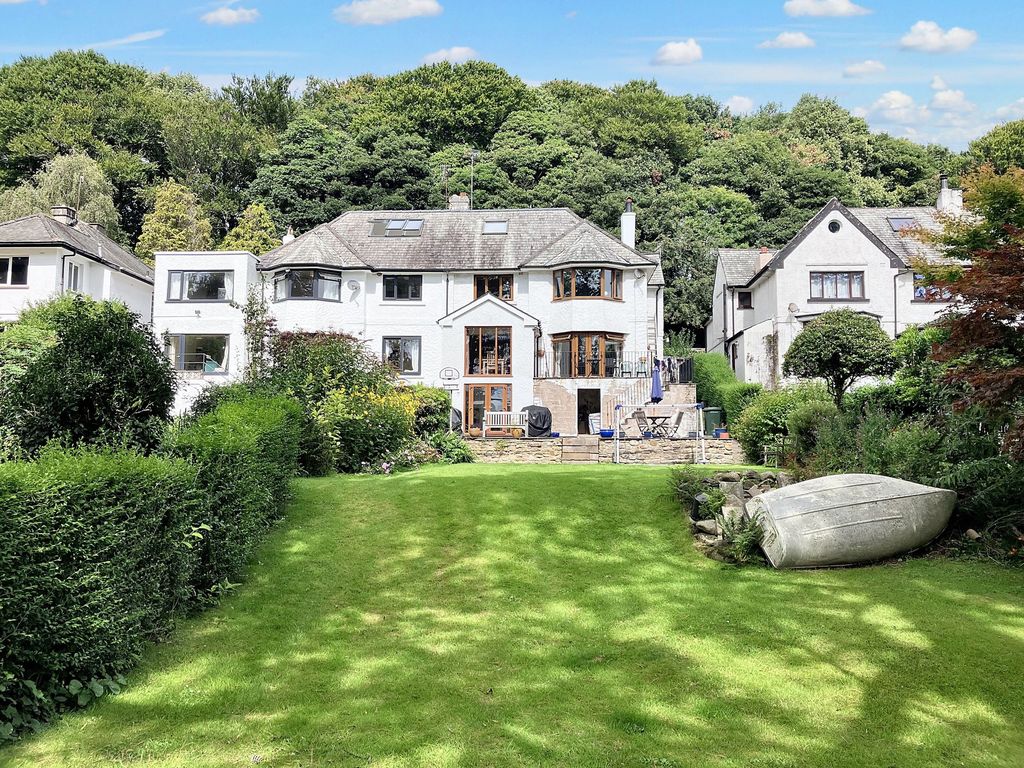 Property photo 1 of 18 Welcome To Whitelands