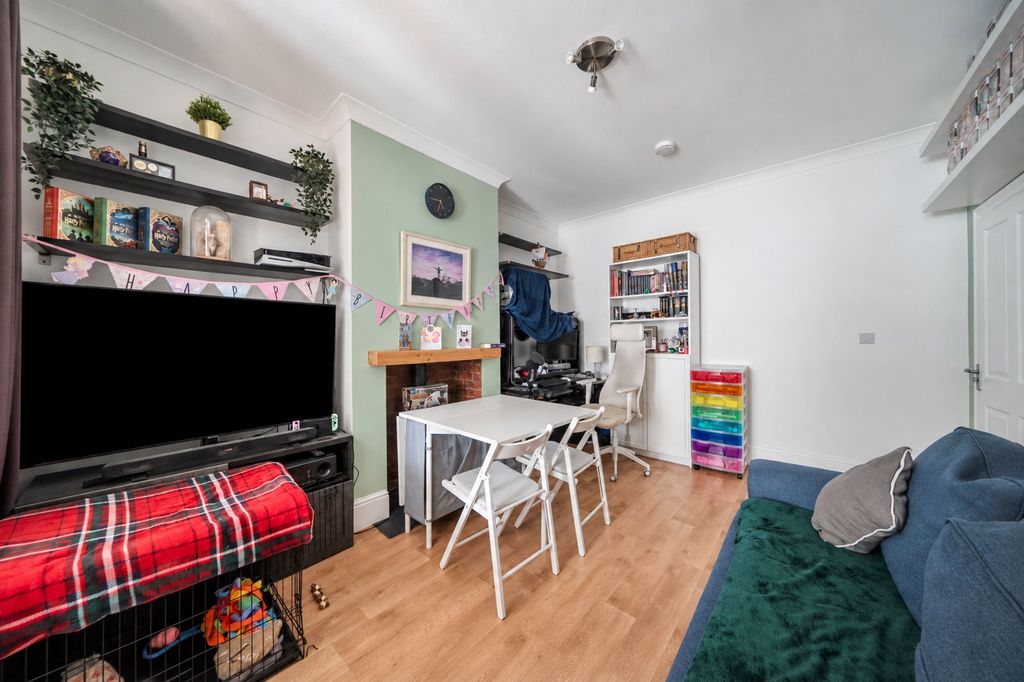 Property photo 2 of 18