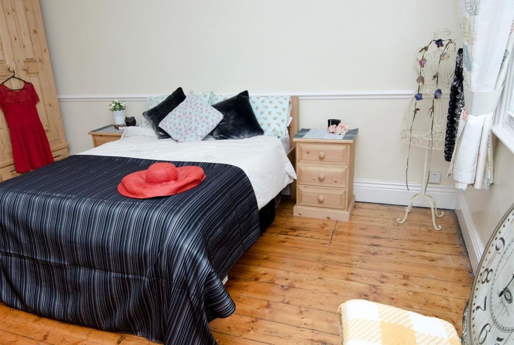 Property photo 3 of 6 Bright, Neatly Presented Bedroom With Polished Woo...