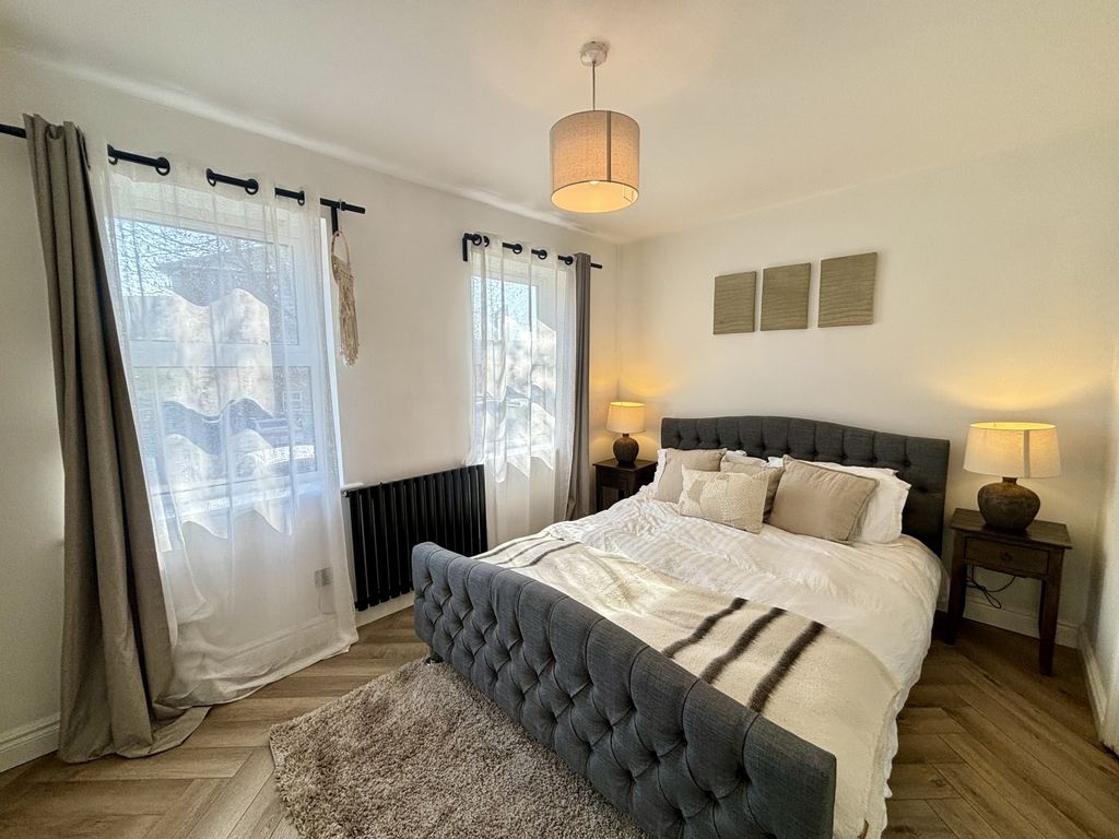 Property photo 3 of 15 Bedroom 1