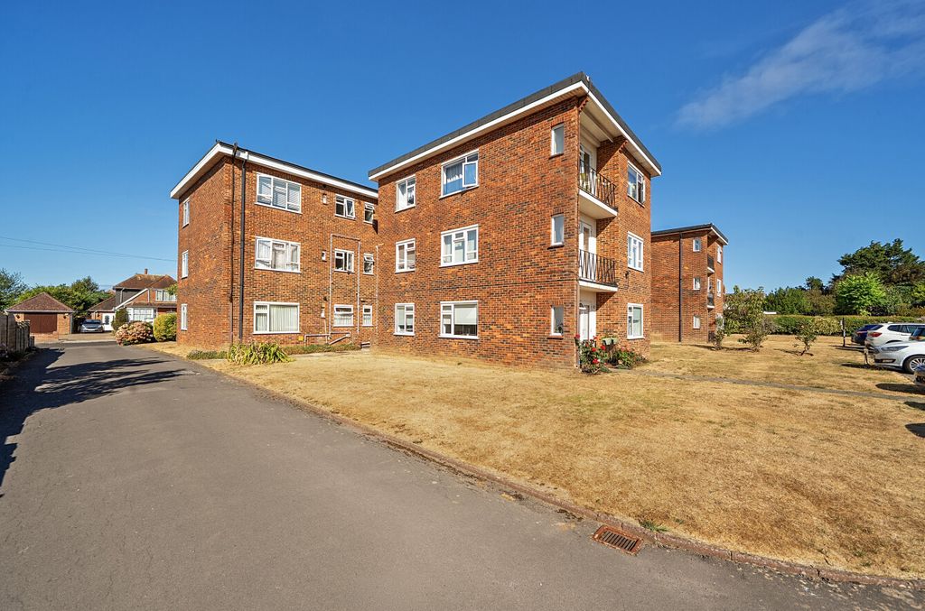 Property photo 1 of 9 1493946-6-1A00Ef4...