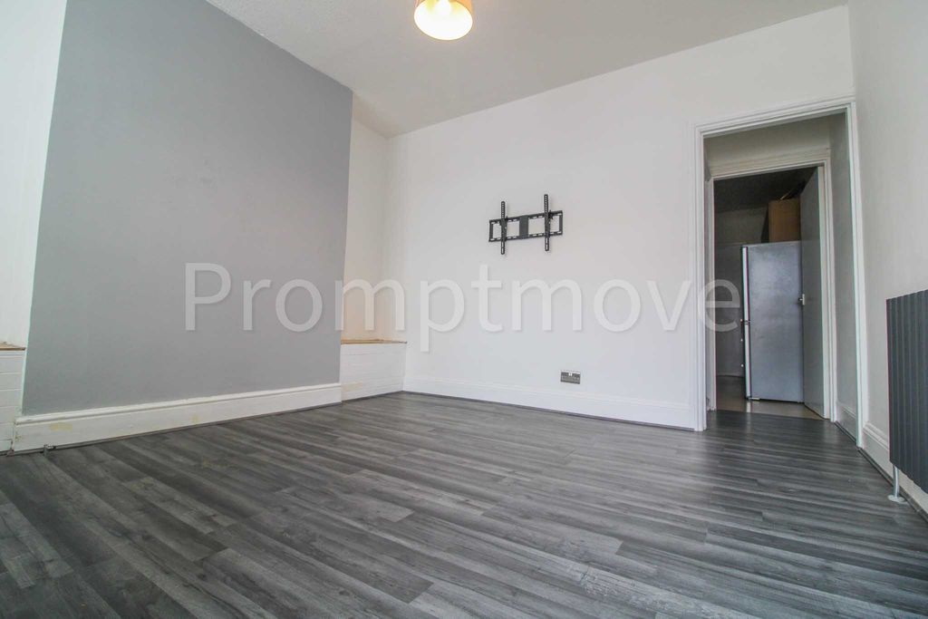 Property photo 2 of 9 Na