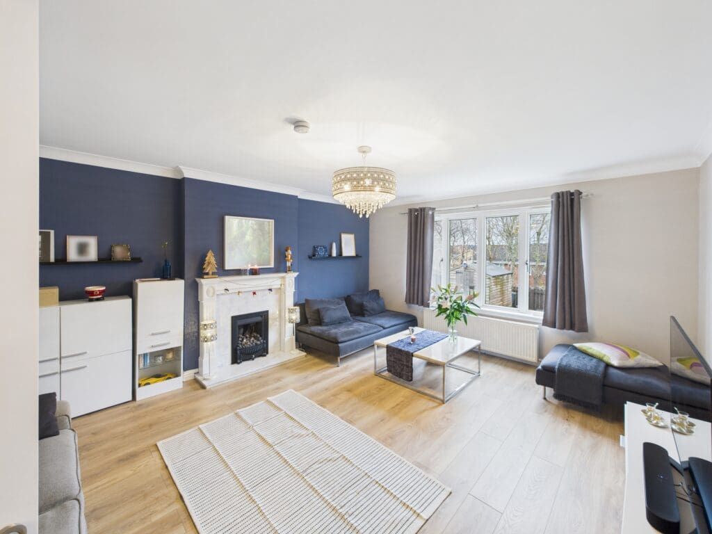 Property photo 1 of 25