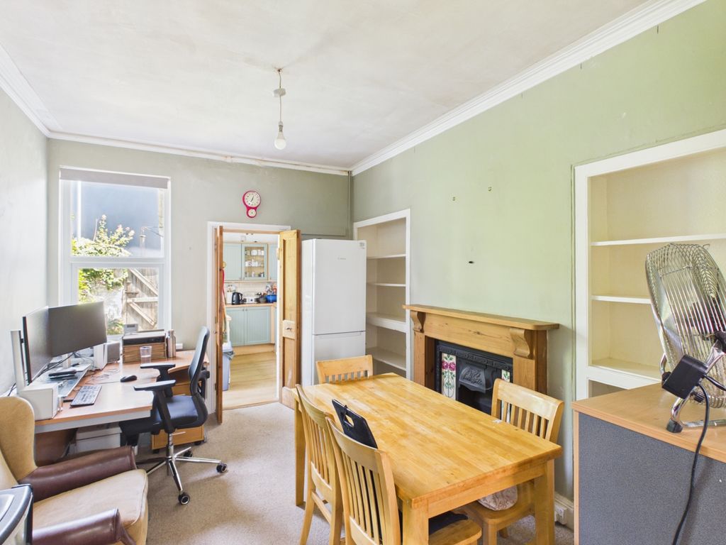 Property photo 3 of 9 Dining Room