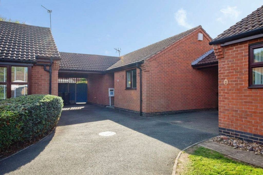Property photo 1 of 17 Pbox-Img.Jpg