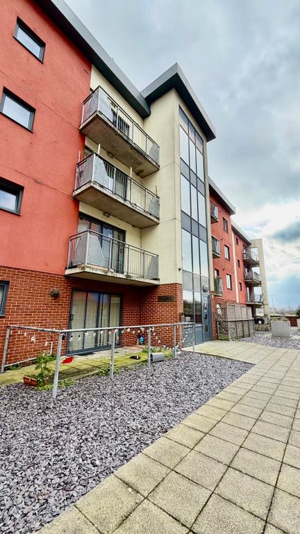 Property photo 1 of 9