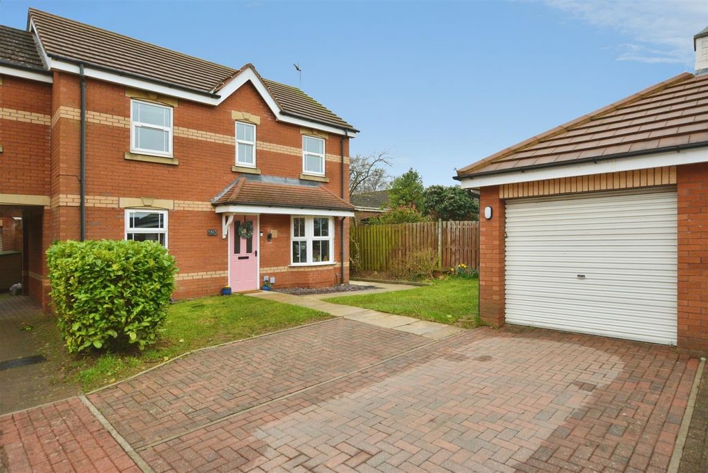 Property photo 1 of 31 Front