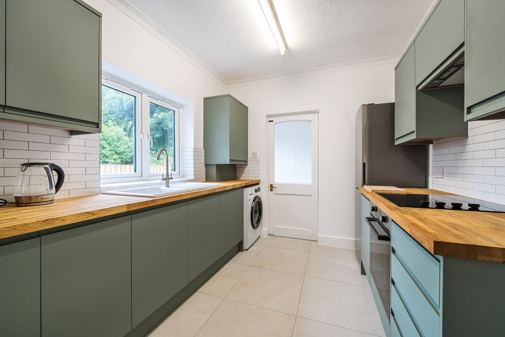 Property photo 2 of 16 4344721